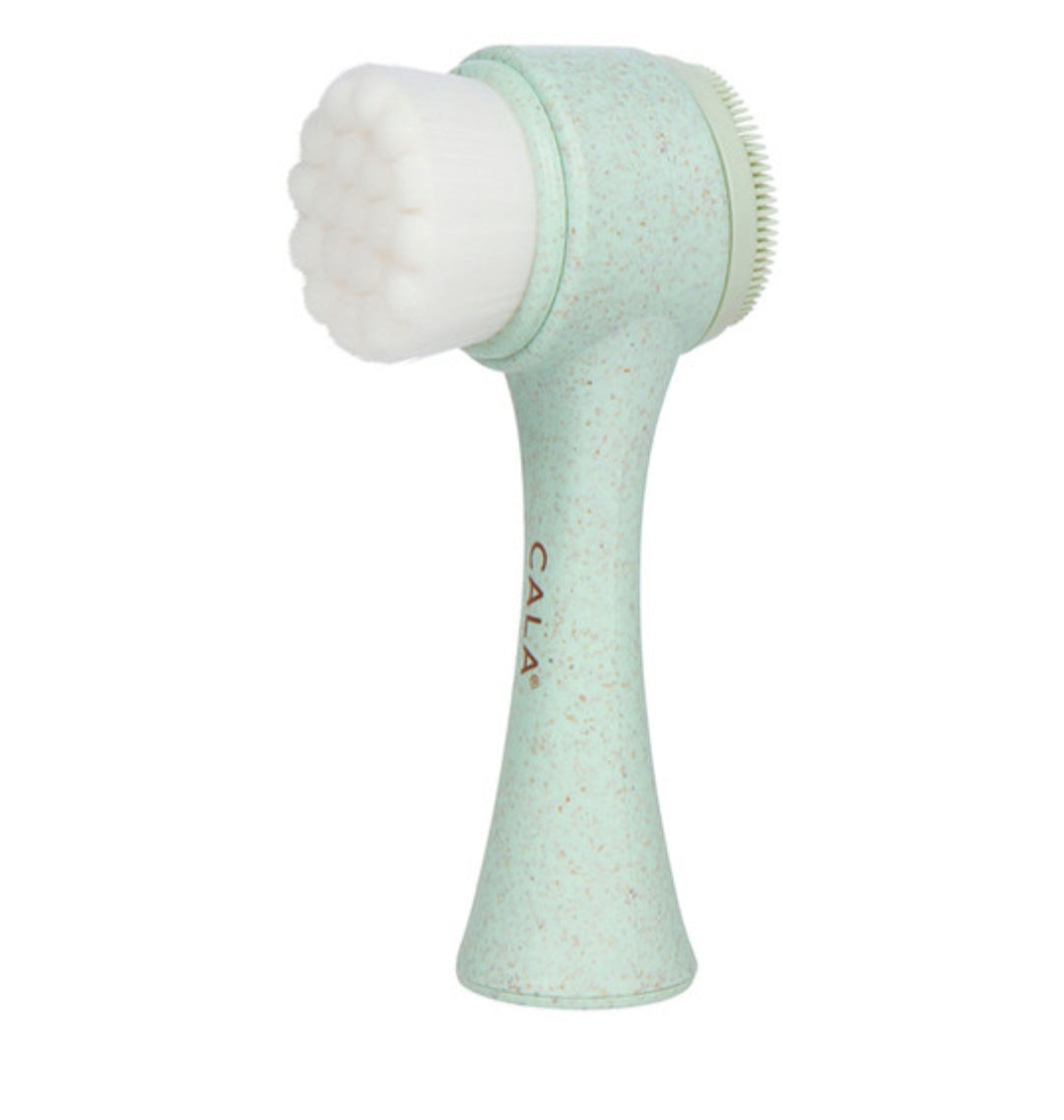 DUAL-ACTION FACIAL CLEANSING BRUSH by CALA