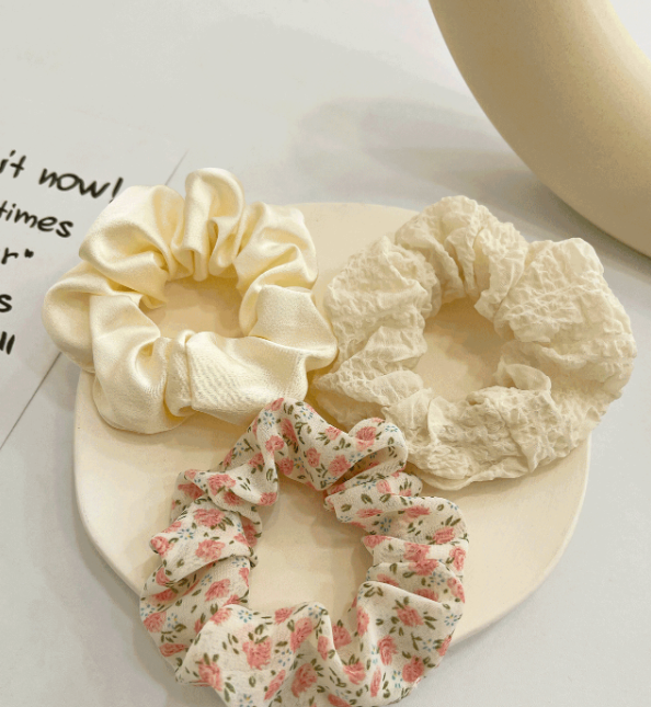 3pcs Ditsy Floral Print Scrunchie