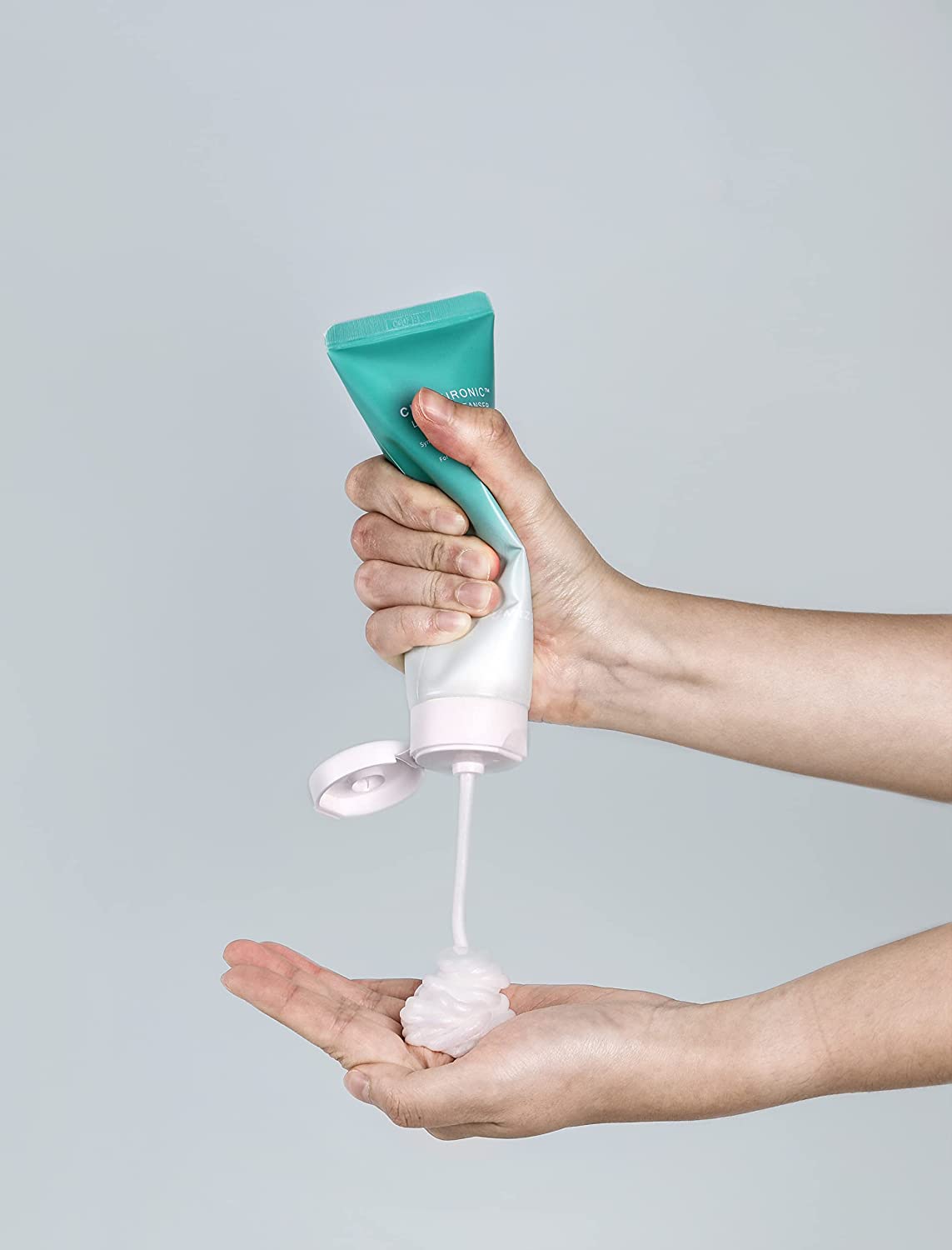 MIZON Cicaluronic Low pH Cleanser