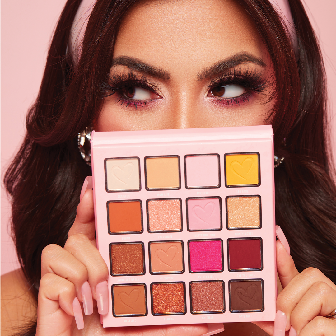 EYES ON ME SHADOW PALETTE
