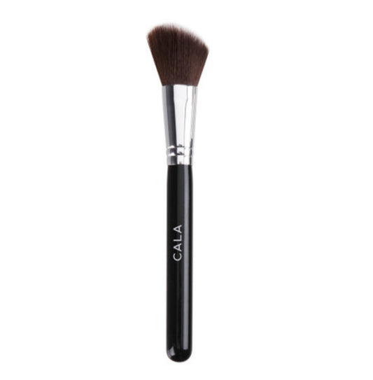 STUDIO MASTER ANGLED CONTOUR BRUSH